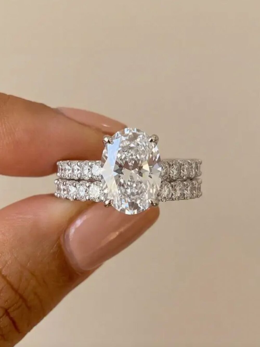 NEW 18k White Gold Set of 2 Diamond Ring Oval Cut Diamond Ring Band